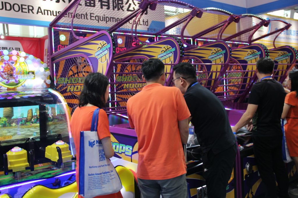 basketball machine in the park