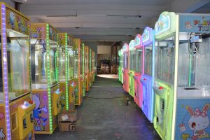 What Are the Problems in Purchasing Claw Crane Machines ?